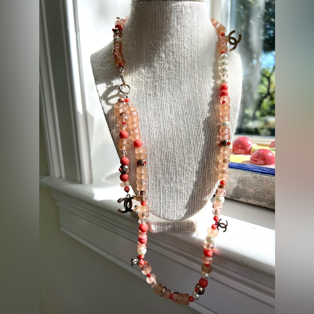 CHANEL VINTAGE Glass Bead Pearl Coral CC Necklace CHANEL Necklace Beaded Pink